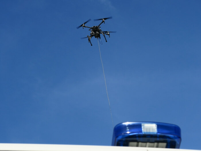 Drone tethered en acción